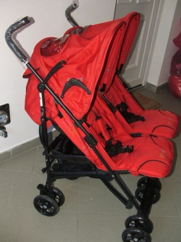 Esprit Iker/ Testvér Babakocsi "Sun Duo" Piros Esprit Iker/ Testvér Babakocsi "Sun Duo" Piros