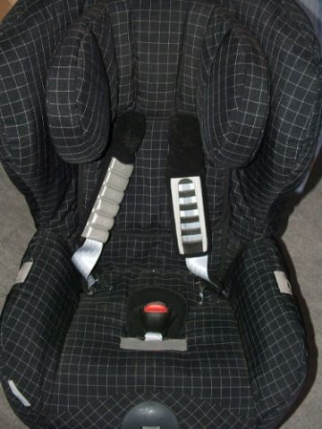 Römer "Safefix Plus" ClassicLine : Harry Autósülés Römer "Safefix Plus" ClassicLine : Harry Autósülés