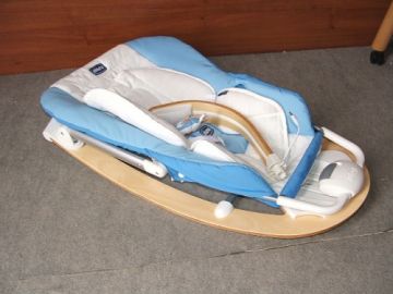 Chicco I feel Baby Zenélős Pihenőszék Mp3 Csatlakozóval Chicco I feel Baby Zenélős Pihenőszék Mp3 Csatlakozóval