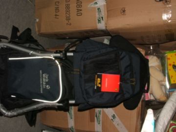 Fekete jack wolfskin fémvázas háti hordozó Fekete jack wolfskin fémvázas háti hordozó