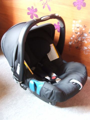 Römer Baby-Safe Plus Black Thunder 0-13 kg SHR II Römer Baby-Safe Plus Black Thunder 0-13 kg SHR II