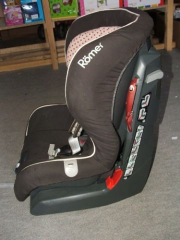 Römer King Plus TrendLine BellyButton Chocolate Brown H. Römer King Plus TrendLine BellyButton Chocolate Brown H.