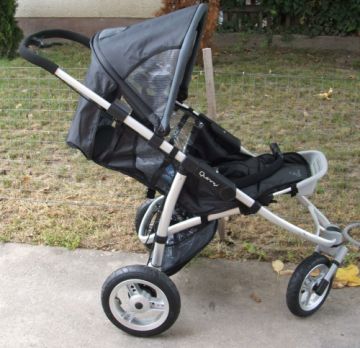 Quinny Speedi babakocsi - Fekete Quinny Speedi babakocsi - Fekete