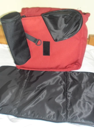 Teutonia Pelenkázótáska piros Teutonia Pelenkázótáska piros