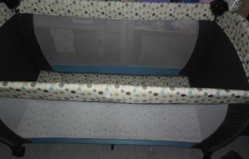 Wonderwalk sötét drapp/ pöttyös utazóágy felső fektetővel Wonderwalk sötét drapp/ pöttyös utazóágy felső fektetővel