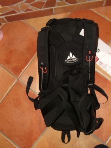 Vaude Teffy black háti hordozó Vaude Teffy black háti hordozó