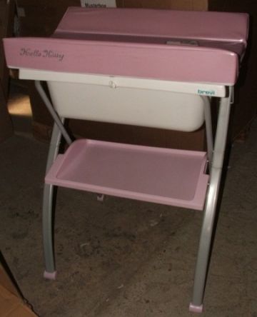 Brevi Hello Kittys fürdető/ pelenkázó állvány Brevi Hello Kittys fürdető/ pelenkázó állvány