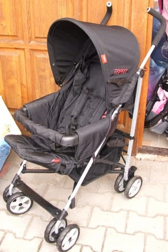 Esprit Karfás Ernyőkocsi - Fekete Esprit Karfás Ernyőkocsi - Fekete