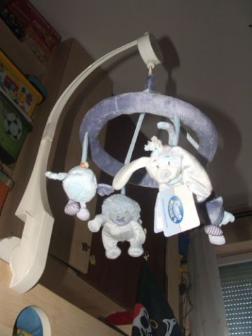 Noukies Zenélő körforgó textil kutyusos, sünis, madaras Noukies Zenélő körforgó textil kutyusos, sünis, madaras