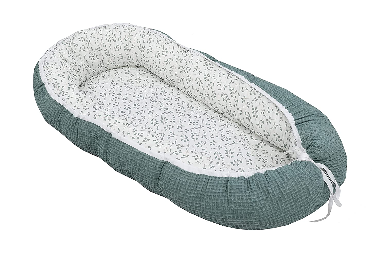 Ullenboom Babynest & Cuddly  Floral Green babafészek